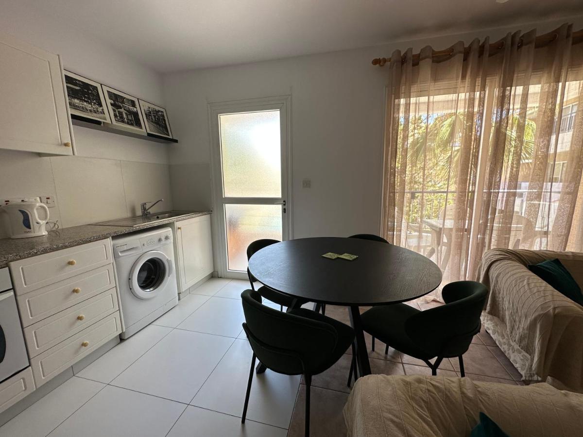 Kato Paphos Apartment Buitenkant foto